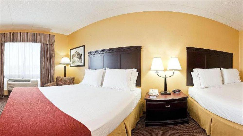 Holiday Inn Express Hotel & Suites Louisville South-Hillview, An Ihg Hotel Екстер'єр фото