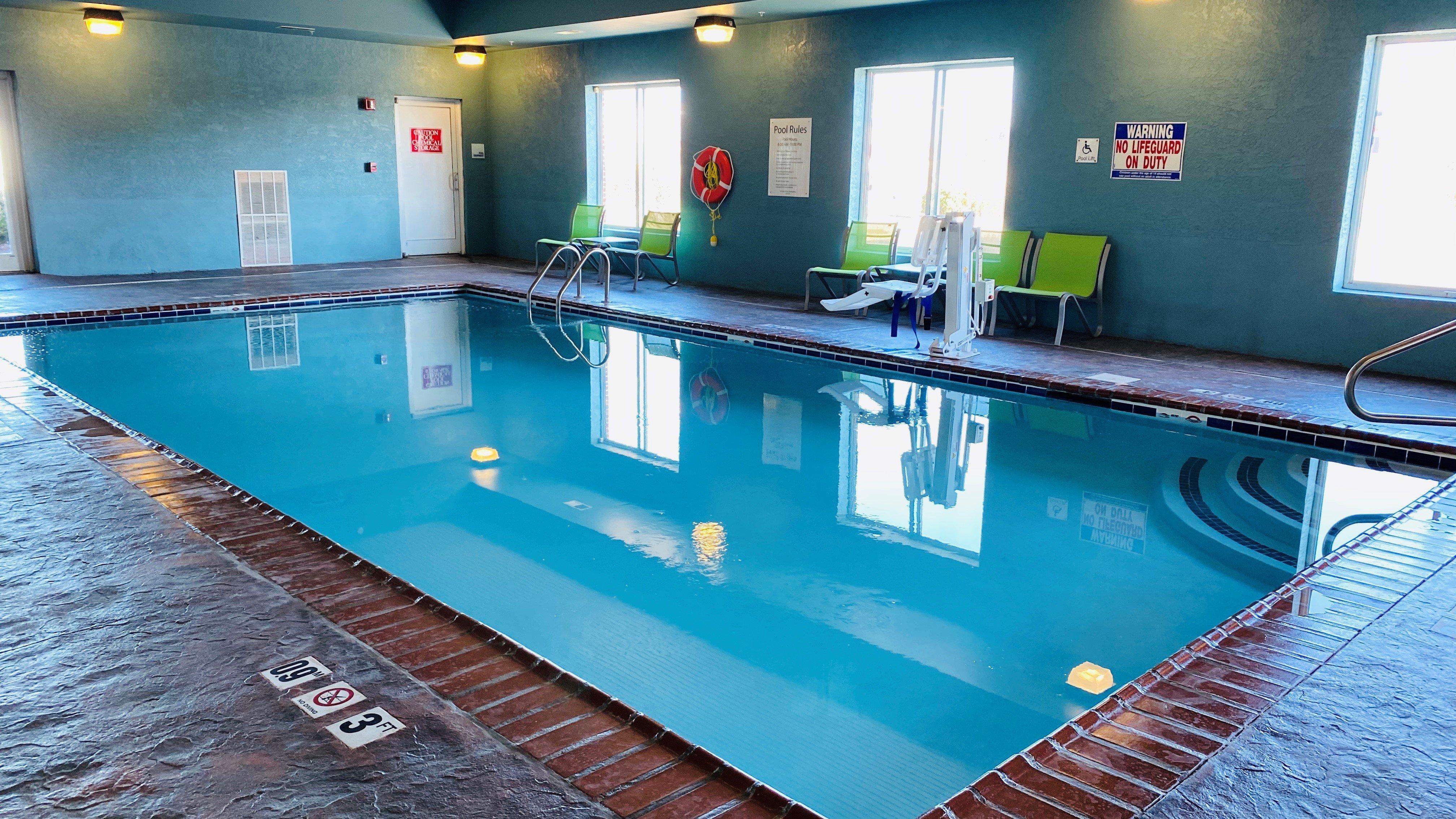 Holiday Inn Express Hotel & Suites Louisville South-Hillview, An Ihg Hotel Екстер'єр фото