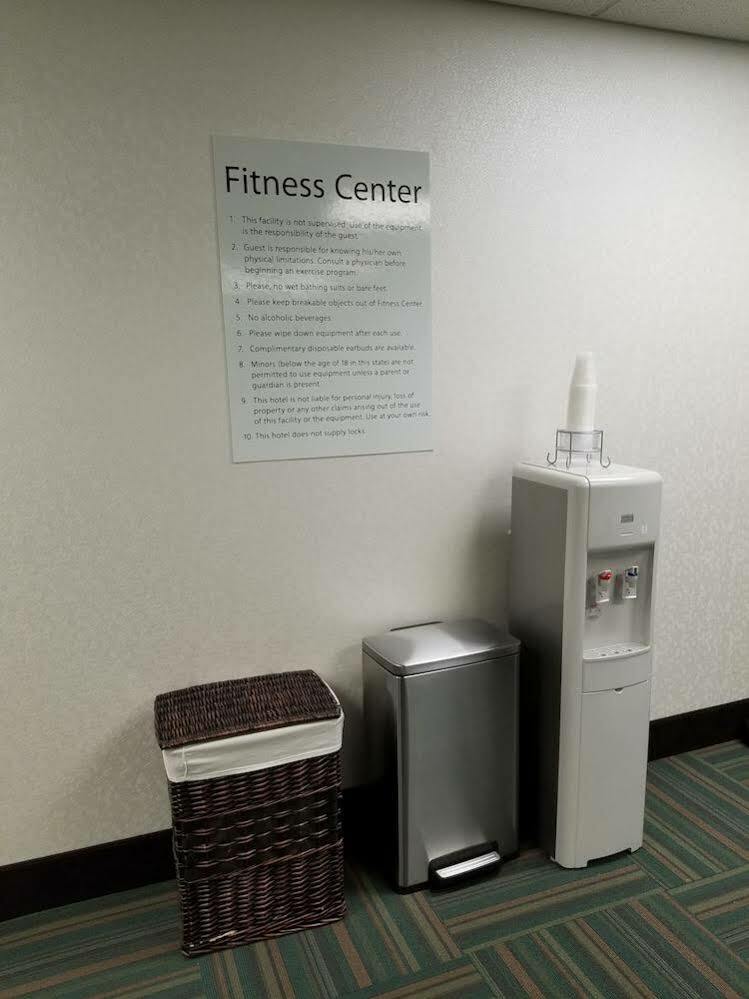 Holiday Inn Express Hotel & Suites Louisville South-Hillview, An Ihg Hotel Екстер'єр фото