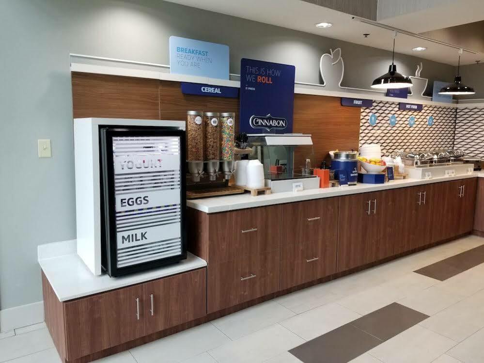 Holiday Inn Express Hotel & Suites Louisville South-Hillview, An Ihg Hotel Екстер'єр фото