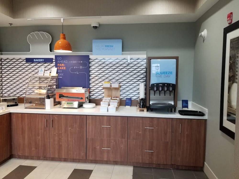 Holiday Inn Express Hotel & Suites Louisville South-Hillview, An Ihg Hotel Екстер'єр фото
