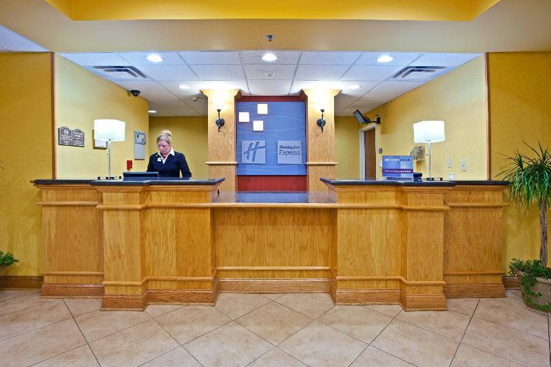 Holiday Inn Express Hotel & Suites Louisville South-Hillview, An Ihg Hotel Екстер'єр фото