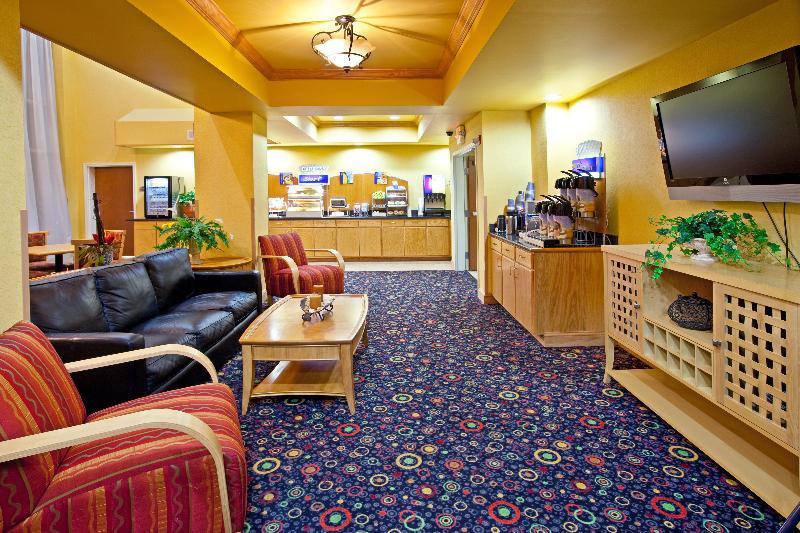 Holiday Inn Express Hotel & Suites Louisville South-Hillview, An Ihg Hotel Екстер'єр фото